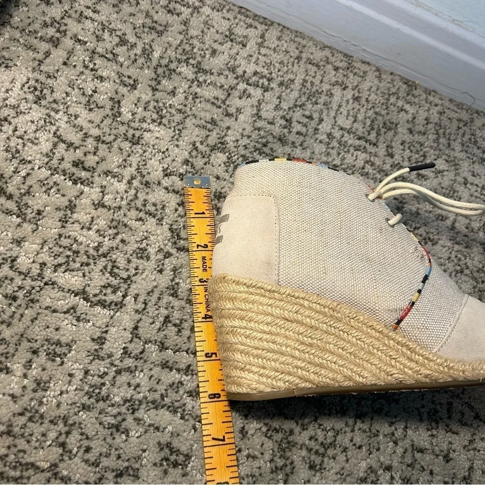 TOMS Whisper Suede Desert Canvas Lace Up Cork Wedge Size 7